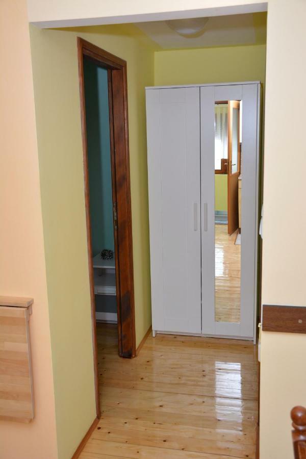 Apartman Viktorija 克拉平斯凯托普利采 外观 照片